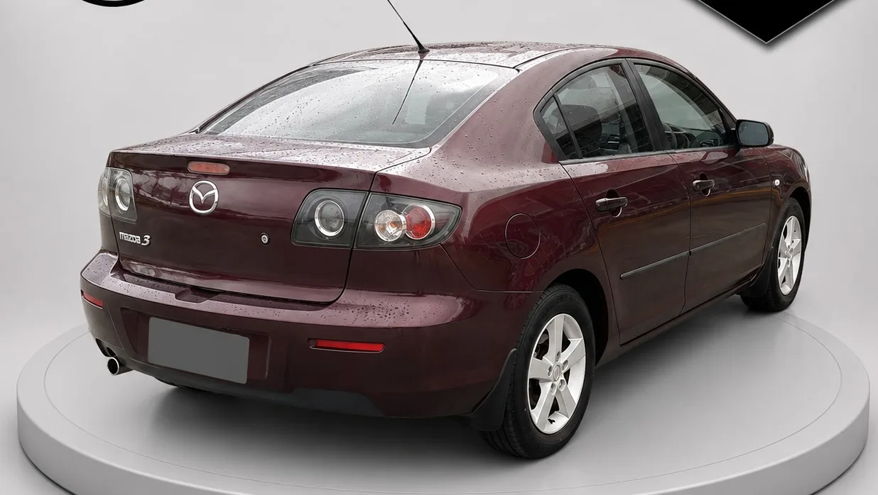 Mazda 3 - photo 2