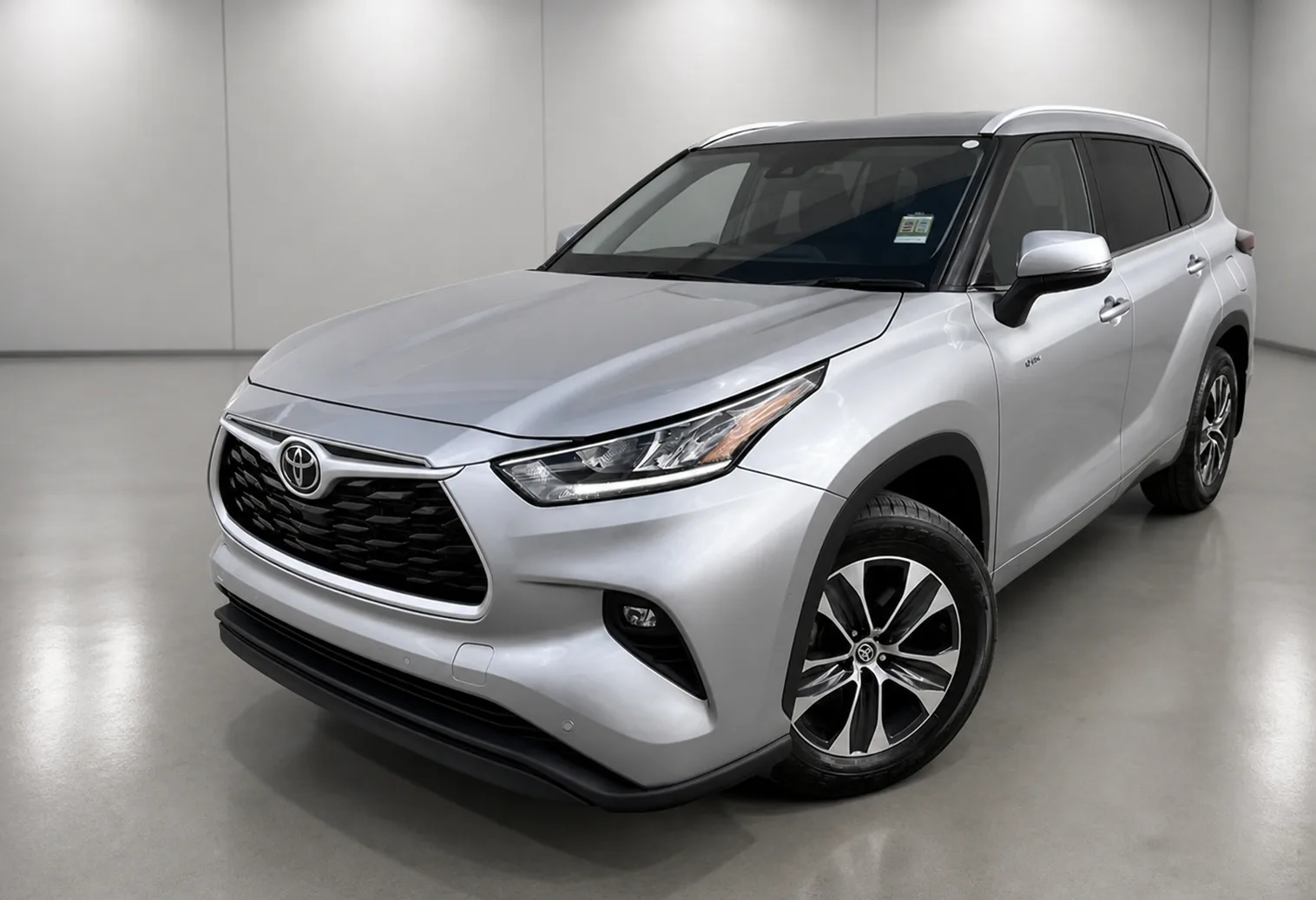 Toyota Kluger Hybrid