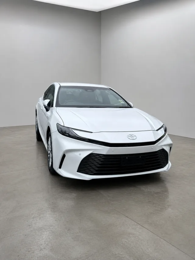 2026 Toyota Camry Hybrid