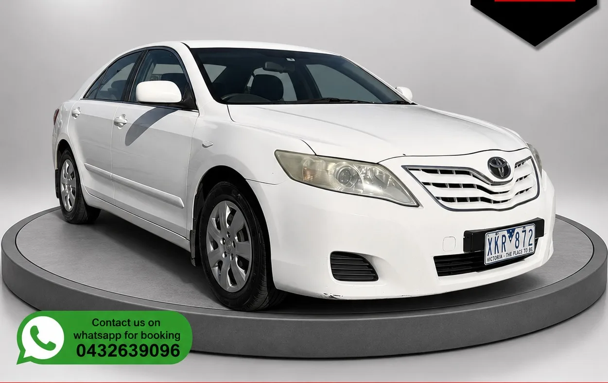 2010 Toyota Camry - photo 4