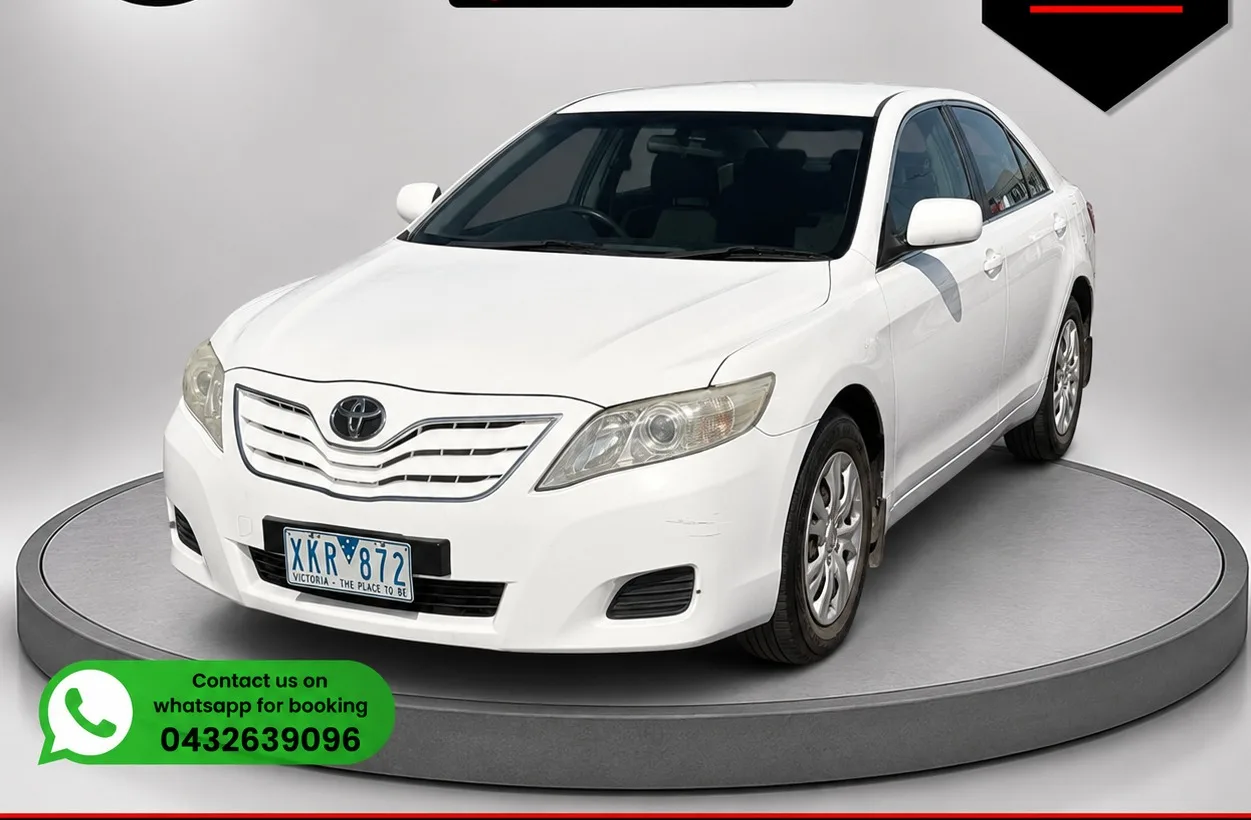 2010 Toyota Camry - photo 5