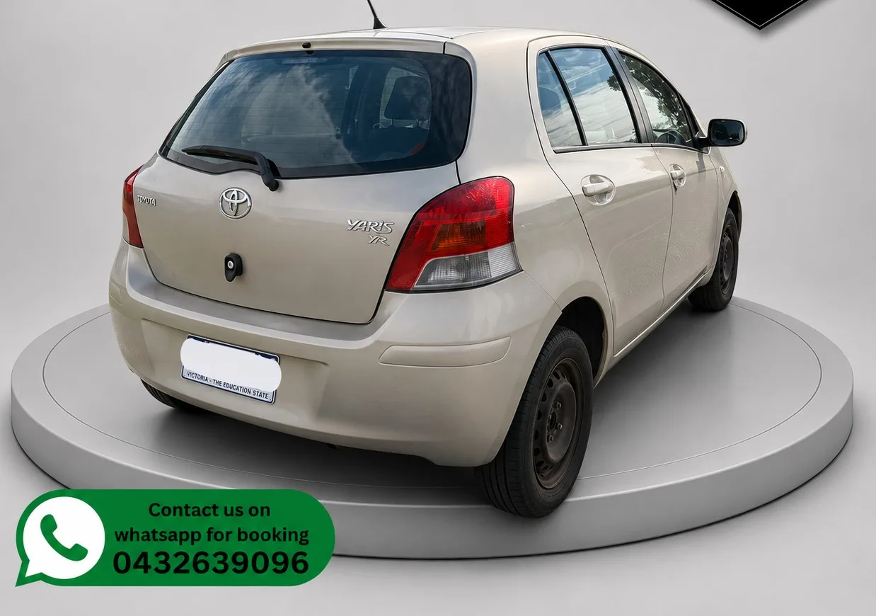 Toyota Yaris YR - photo 3
