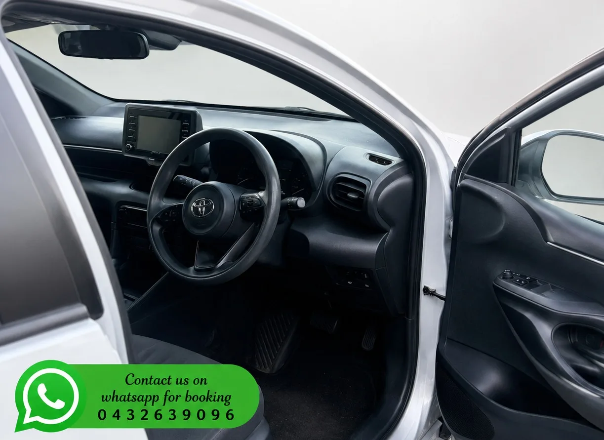 2026 Toyota Yaris Hybrid - photo 4