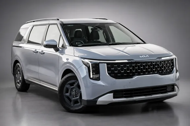 2026 Kia Carnival - photo 2
